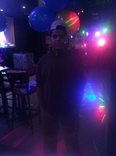 I play football and basketball reppin F.Y.B 4 LIFE FRESH YOUNG BOYS And go follow @ILuveKevinDurant,  and mt bestie @__Kettaaaa We Running Shit