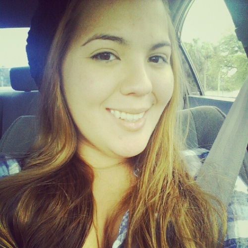 Elvi18o_0's profile picture. 