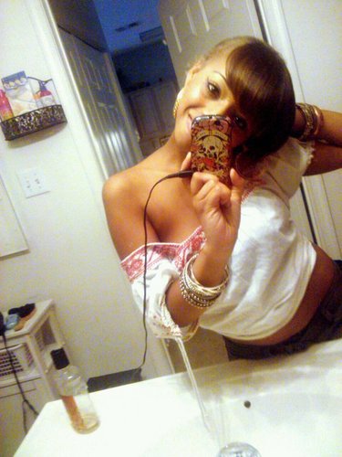 real all day sweetest redbone you will ever meet #Team LIBRAS all day mention me ill follow back =))
#Team TAKEN