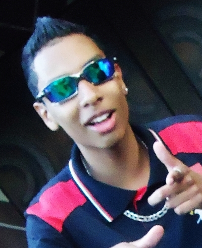 Facee: http://t.co/9F6R6Mk2XI