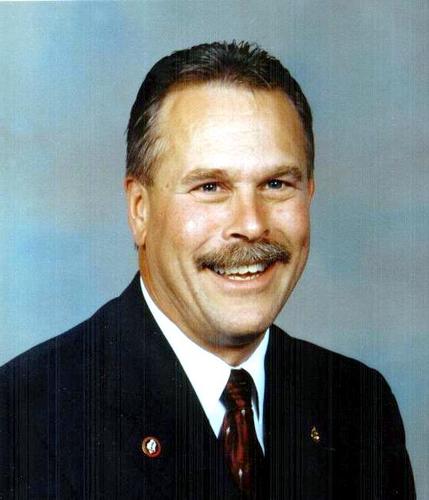 United Country Jones Auction & Realty franchise owner, Real Estate Broker, Appraiser, Wisconsin Registered Auctioneer