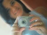 × 'Aquelα meniinα qee soonhα coom os pées no chãαo→ Euu qero. Euu Posso,. Euu coonsiigo • Siimplees αsiim