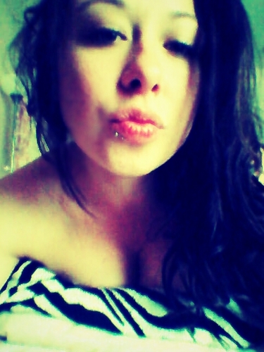 Ummm_roxxie's profile picture. 