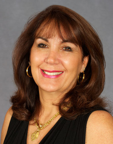 International Realtor with Sterling Equity Realty LLC specializing in foreign cash buyers/investors in luxury residential & commercial properties in Miami area.