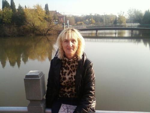 baracuda44's profile picture. Не позволяй прошлому красть твоё настоящее. 
Don't let the past steal your present.