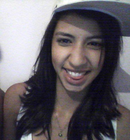 Sagitariana, 16 anos, São Paulina *---* , mtmt ciumenta , idiota ,engraçada, carinhosa, palhaça, curiosa ...