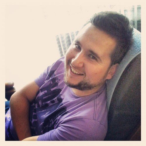 tadejhiti's profile picture. Geologist. Husband. And a father of two. Who's posting stuff in the name of science. And everything else.