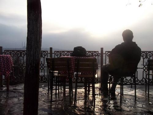 ibooogle's profile picture. büyüyünce sahhaf olacağım