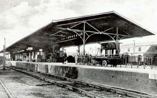 StationBhv's profile picture. Treinstation in Bilthoven, over de geschiedenis, de huidige werkzaamheden en een kijkje in de toekomst. https://t.co/nbvh61VuUC