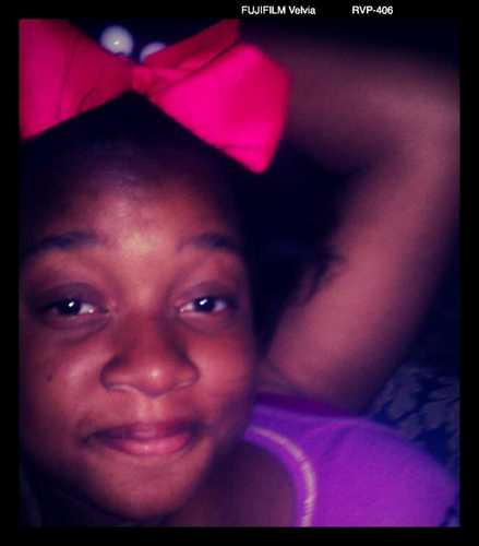 , just be cool andd follow me !!!! I's go follow u back #SINGLE (;