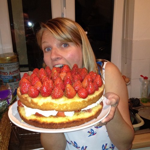 cjplgk's profile picture. Montevideo/London/Houston with an allergic little toddler in tow.