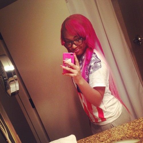 #TeamDahja :) My Loves //Wre// Bahja// Mlexis// Roro// Reginae// Roc// Prod// Thatss All Haha Peace The Boss Out Thiss BXTCH !!! :))
