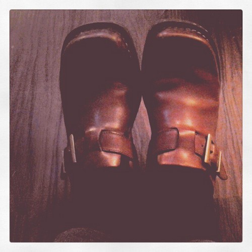 connecting people with images of our soles.