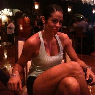 MyrLopz's profile picture. !Living life to express, not to impress! Ballerr ;-)