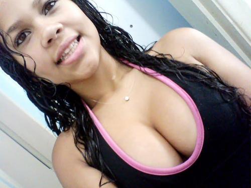 Foi caindo que eu aprendi a derrubar!! =)) FiLha de #deus! *-* [ .. ] 
cinderela crescer & agora ta terrível .
... apenas; JOÝCE DANTTAS! ·