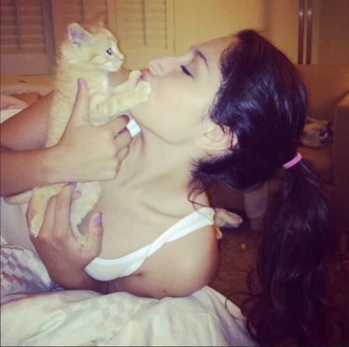 Arywaryy's profile picture. Never let fear get you down.