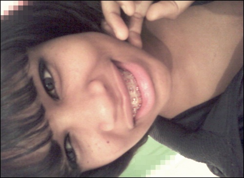 Oi Meu Nome é #Michelly, Tenho 17 Anos, Sou #Bonita, Tenho uma #Capitva, Ganho um #Milhão por mês  & Sou Uma Bela #Mentirosa.!, ; ᶤ