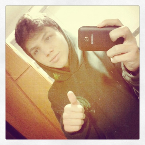 Issaê (:
http://t.co/EyA1LJpdeU