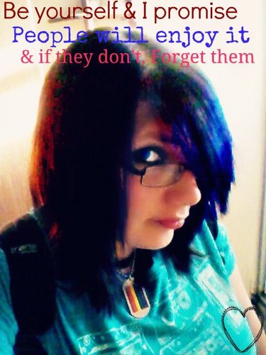 Loves dying and cutting hair, standing out of the crowd. Just loves to be myself, I only like gals so if you don't like that get off my page. Thank you.