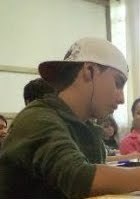 Já que eu falo sozinho na vida real, resolvi criar um twitter, pelo menos aqui eu falo sozinho com todo mundo :)