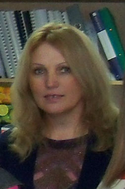 Я инженер в строительной организации, люблю природу, люблю общаться с людьми, я всегда на позитиве, обладаю мощной положительной энергетикой