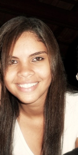 Enquanto a cor da pele for mais importante do que o brilho dos olhos,haverá guerra!-Bob Marley