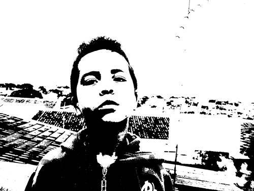 É por amor a vida que escrevemos nas pedras os poemas da esperança rebelde, que pichamos nos muros e nas portas as frases corajosas de um futuro novo..