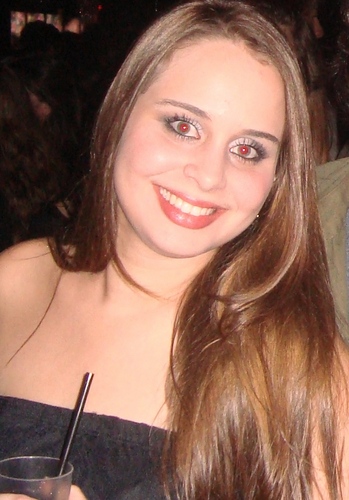 Naturalmente eu sou irritável, naturalmente meu humor não é brilhante, mas de um modo geral eu sou alegre.

Estudante de Medicina