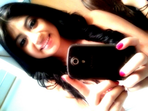 18 - | Independent | learn how to love yourself before you love anyone else . Reach your goals , & make the best out of it (: