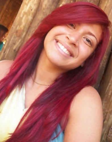 Flamenguista . Carioca . 16 anos . Leonina . Narcisista .
1aviso: Antes de pensar em ser bom, pense em ser verdadeiro. bj :*