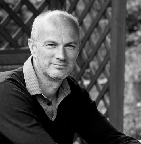 Celsius Daly novels Daily Mail and The Sunday Times Best Books of the Year. Turncoat latest. PhD. Teaches MA Creative Writing at QUB. https://t.co/L0AjlxqEy2