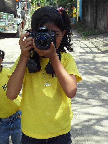 hi every one pls follow me at twitter