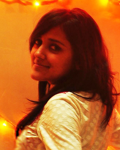 Artist, dreamer, wanderer! Life's a canvas am busy painting my dream!