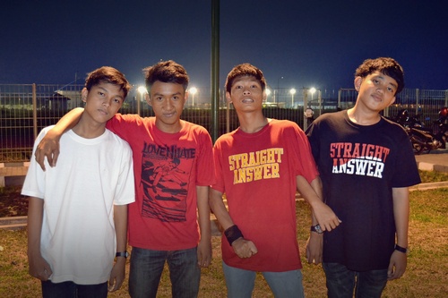 melodic punk||Muhammad Beben (gitar/vokal)|Akbar Ramadhan (bass/vokal)|Samsul Bachri (gitar)|Abdul Aziz (drum)