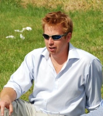 In order of ability...Trader, Gambler, Cricketer and Golfer!!