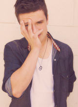 Kristen Stewart and The Hunger Games are my life now. What else can I do? Reply to follow back =)