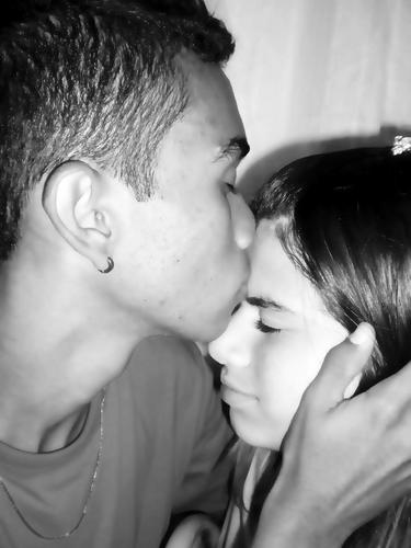 A nossa química bateu, o nosso amor aconteceu se tem alguém que te quer bem esse alguém sou eu. ♫  @_prazerciumes_