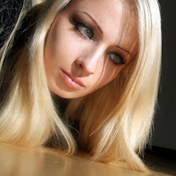 Responsable commerciale en pharmacie, qui aime la beauté et qui est à la recherche de bons plans. Follow me ! Please !  
http://t.co/NgqC8pVq