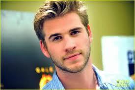 ♥ I really love Liam Hemsworth and Hunger Games ♥ Follow me and I follow you back :D