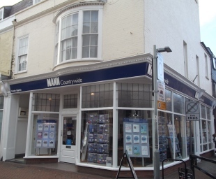 Mann Countrywide is an estate agent covering all areas local to Weymouth. Please call Anthony, Natasha, Ian or Carla for any property enquiry on 01305 778679.