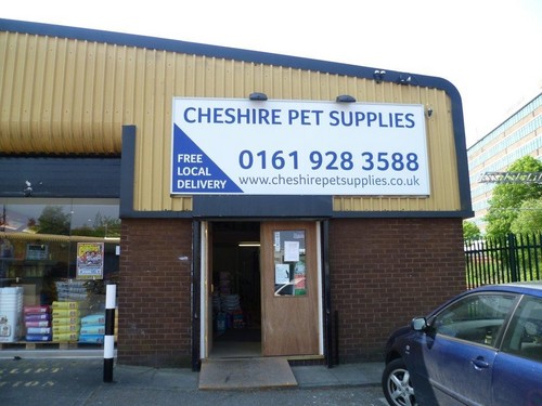 Wholesale & retail suppliers for all pets. Pet food, accessories for dogs, cats, rabbits, poultry, birds. near  National Tyres 0161 928 3588