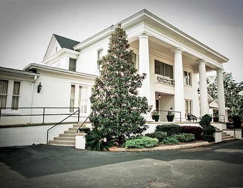 McKoon provides imaginatively personalized funerals which help portray the legacy of your loved one.
