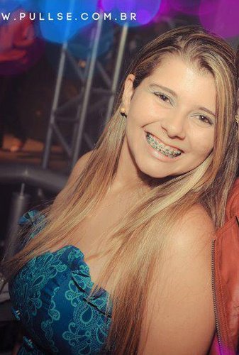 Quero ser a pele do seu corpo para poder estar no seu corpo o tempo inteiro e assim realizar meu desejo de te amar.