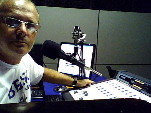 RADIALISTA  E LOCUTOR DA RÁDIO CIDADE AM1310 E BAN FM COM CRISTO NO CORÇÃO.