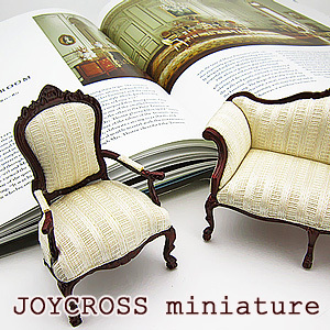 JOYCROSS's profile picture. ドールハウスミニチュア家具のトップブランド米BESPAQ社の日本総代理店の経営ほか、雑貨やファッション小物などを輸入しています。  ときどき酔って意味不明の言葉をつぶやくかもです。