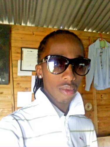 DHLENI's profile picture. Be the change u want to c in the world