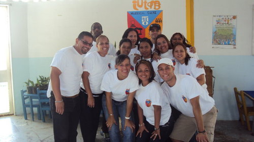 NUESTRA MISION ES VINCULAR A NUESTRA UNIVERSIDAD CON LAS COMUNIDADES