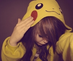 I follow back -I'm a normal girl with dreams and hopes! ♥ Live your life :) :*