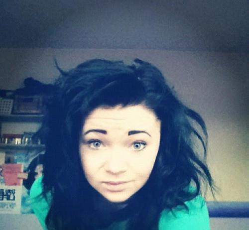 Follow me and I'll follow you back:*.xo