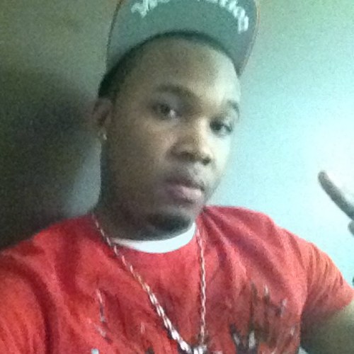 beezysnapback's profile picture. come check out beezysnapbacks ill mad new hats every weeken there is something new for u.